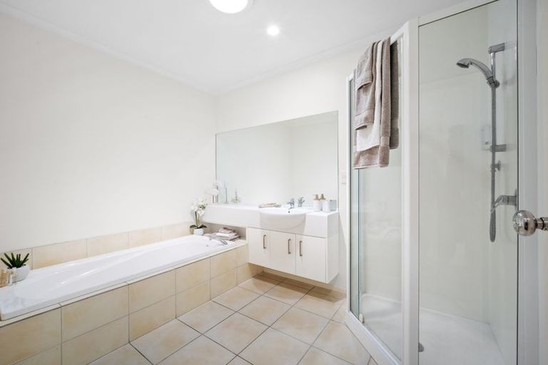 Photo of property in 16a Ksenia Drive, Flat Bush, Auckland, 2019