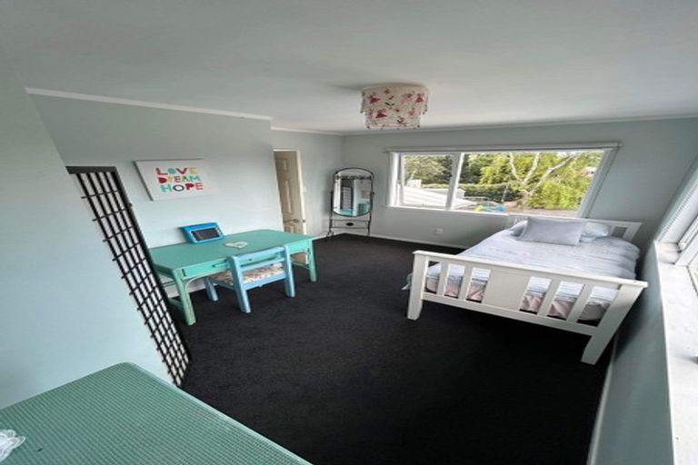 Photo of property in 473 Glenfield Road, Glenfield, Auckland, 0629