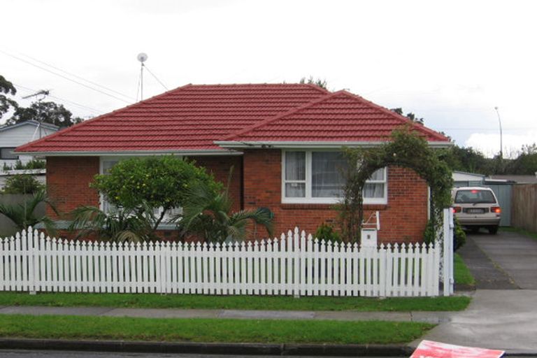 Photo of property in 5 Tiraumea Drive, Pakuranga, Auckland, 2010