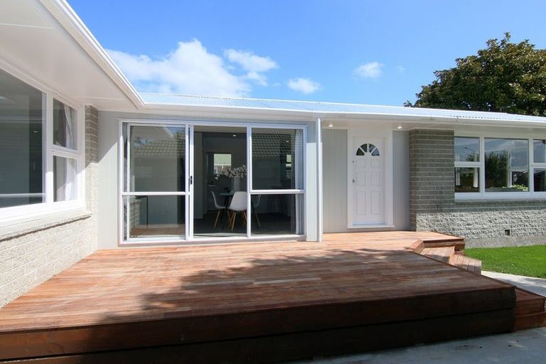 Photo of property in 16 Belmont Street, Avondale, Christchurch, 8061