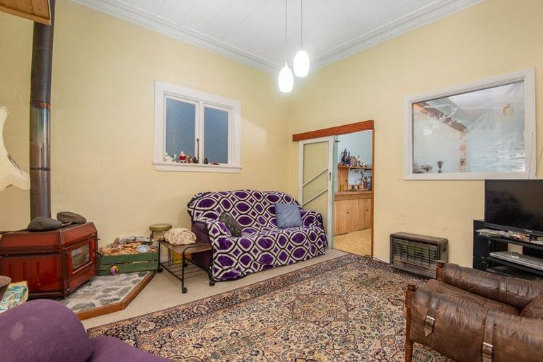 Photo of property in 17 Burns Street, Port Chalmers, 9023