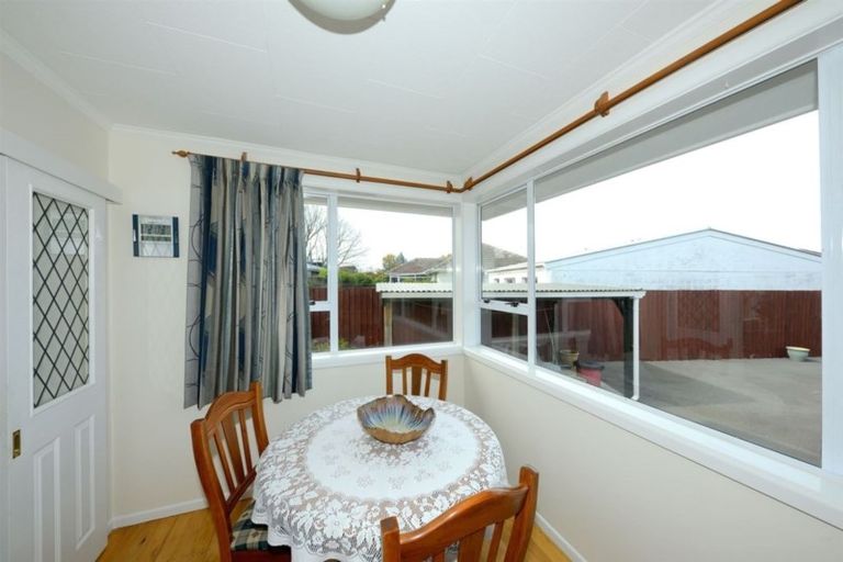 Photo of property in 17 Thurso Place, New Brighton, Christchurch, 8083