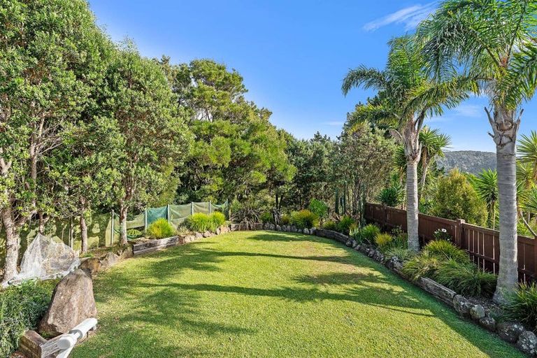 Photo of property in 4 Tarapatiki Drive, Whitianga, 3510
