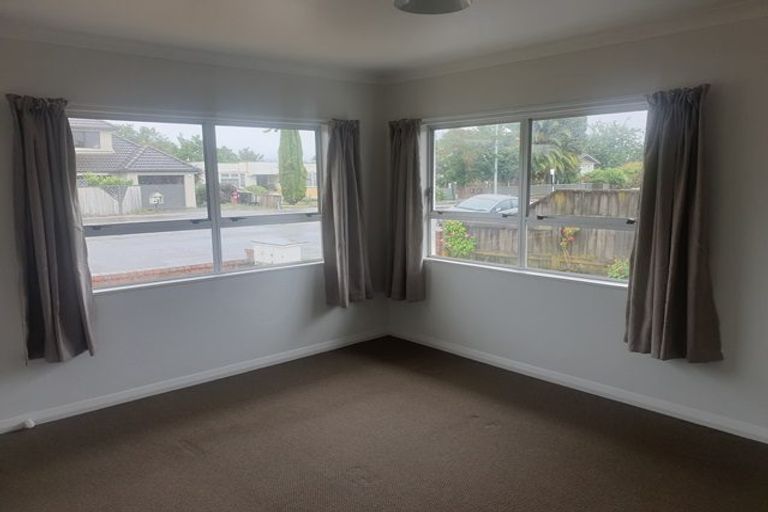 Photo of property in 1/635 Ferguson Street, Terrace End, Palmerston North, 4410