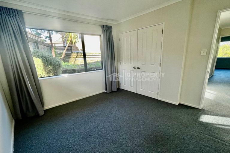 Photo of property in 24a Fruitvale Road, New Lynn, Auckland, 0600