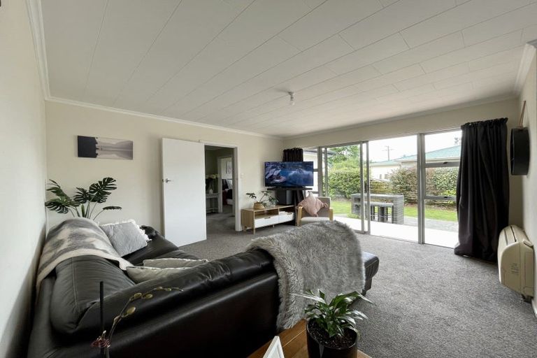 Photo of property in 19 Grange Street, Winton, 9720