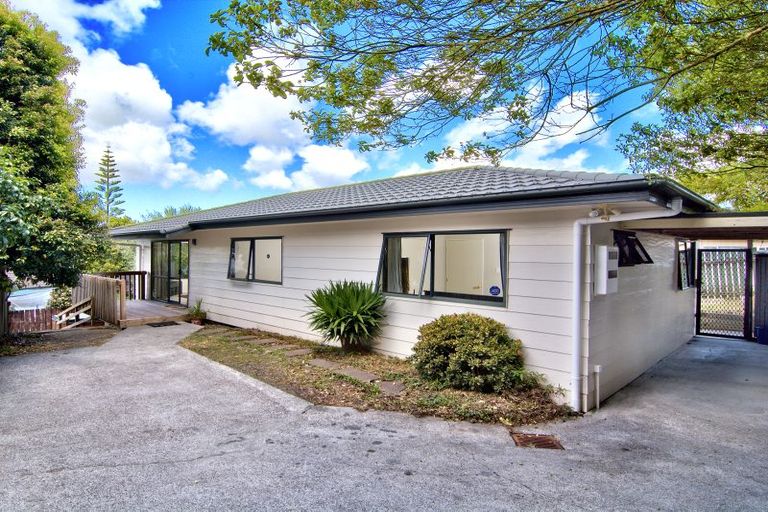 Photo of property in 13 Landow Place, Henderson, Auckland, 0612