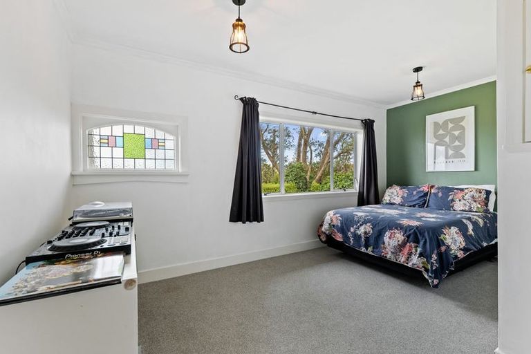 Photo of property in 18 David Street, Westown, New Plymouth, 4310
