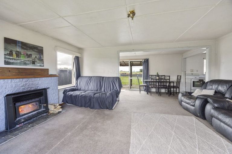 Photo of property in 1 Wood Street, Kakaramea, Patea, 4598