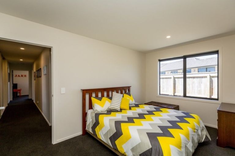 Photo of property in 10 Honeyfield Drive, Whalers Gate, New Plymouth, 4310