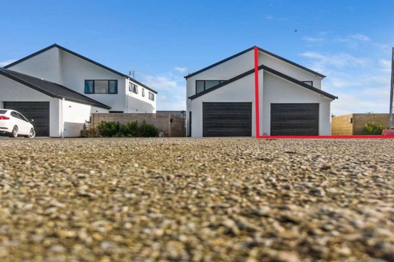 Photo of property in 1/20 Ballinger Place, Carterton, 5713