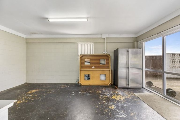Photo of property in 27 Prangley Avenue, Mangere, Auckland, 2022
