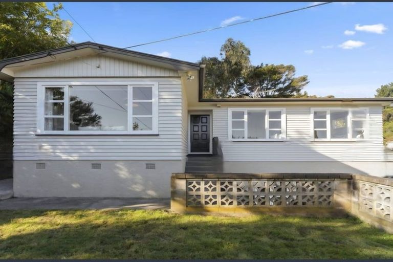 Photo of property in 99 Thomas Street, Stokes Valley, Lower Hutt, 5019