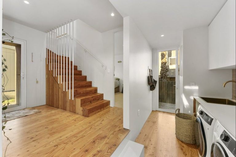 Photo of property in 249b Oceanbeach Road, Mount Maunganui, 3116