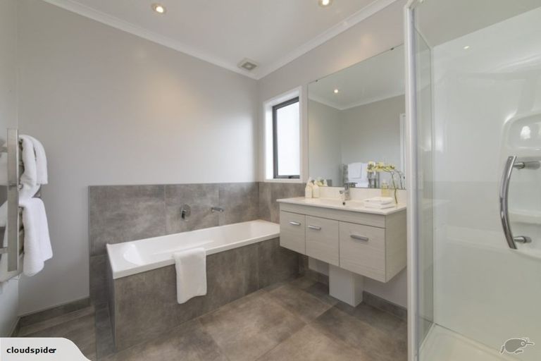 Photo of property in 120 Hobsonville Point Road, Hobsonville, Auckland, 0616