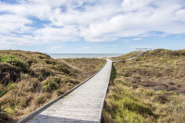 Photo of property in 214c Dickson Road, Papamoa Beach, Papamoa, 3118