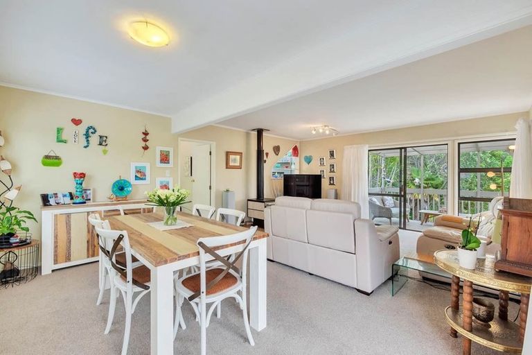 Photo of property in 36b Verbena Road, Birkdale, Auckland, 0626