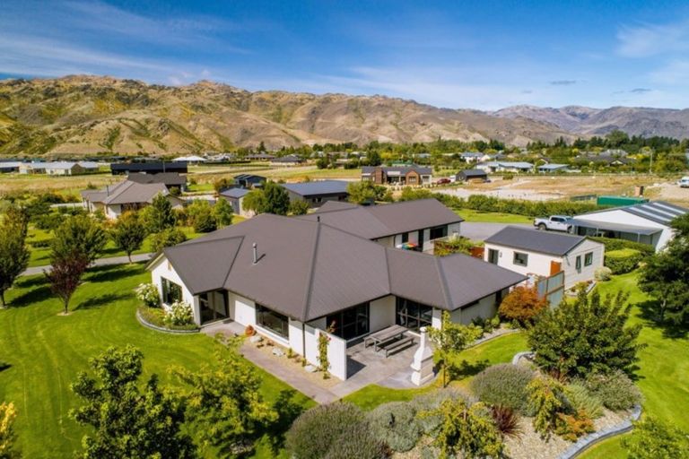 Photo of property in 6 Scott Terrace, Cromwell, 9310