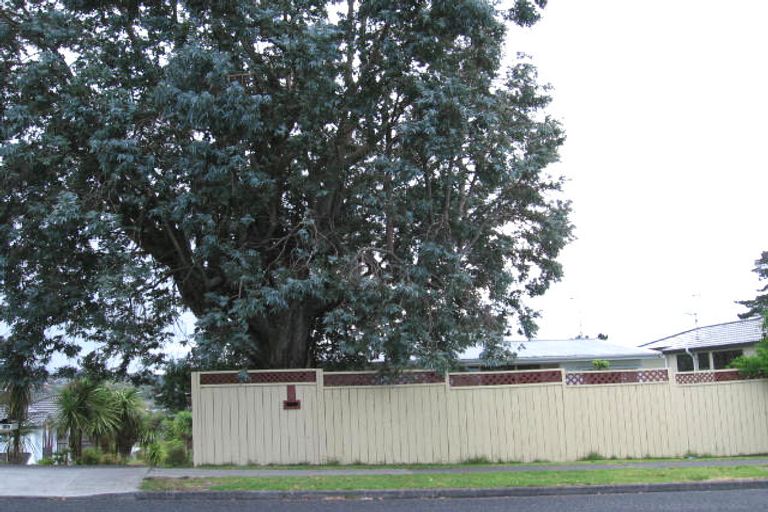 Photo of property in 20 Deep Creek Road, Torbay, Auckland, 0630