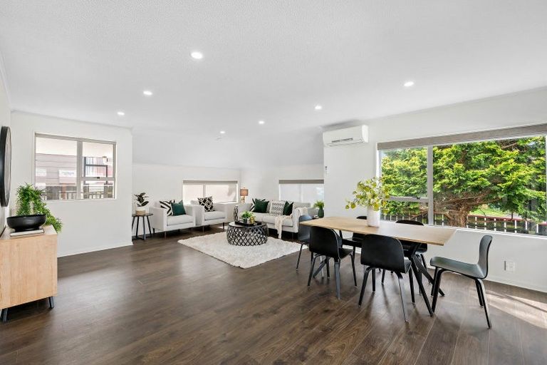 Photo of property in 43 Guadeloupe Crescent, Grenada Village, Wellington, 6037