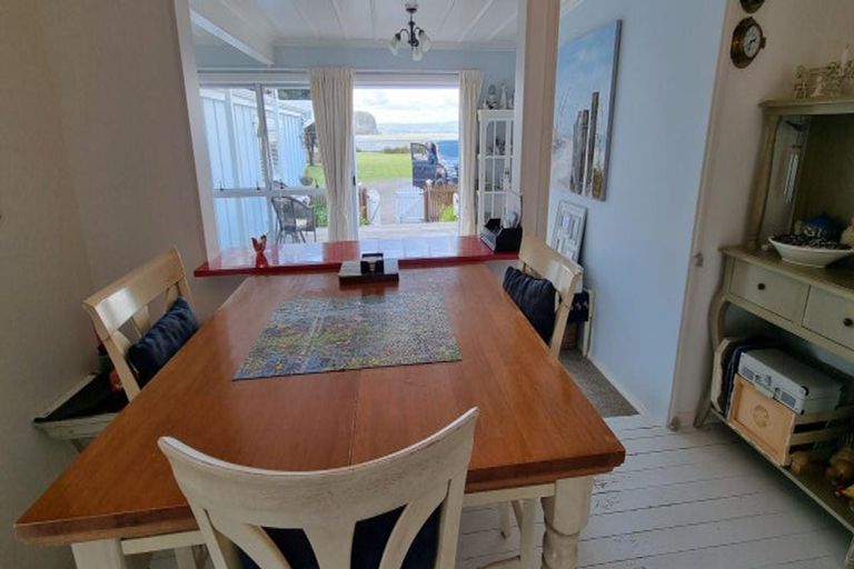 Photo of property in 53 Pouewe Street, Kawhia, 3889