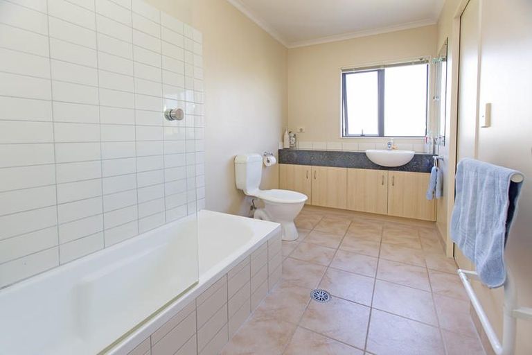 Photo of property in 59 Alverna View, Gulf Harbour, Whangaparaoa, 0930