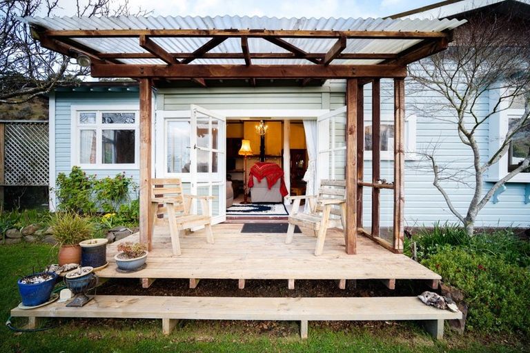 Photo of property in 346 Harington Point Road, Lower Portobello, Dunedin, 9077