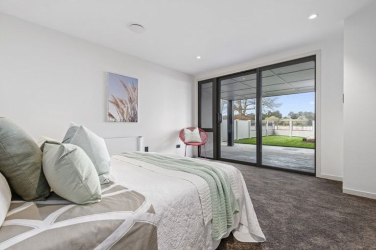 Photo of property in 73a Lake Domain Drive, Frankton, Hamilton, 3204