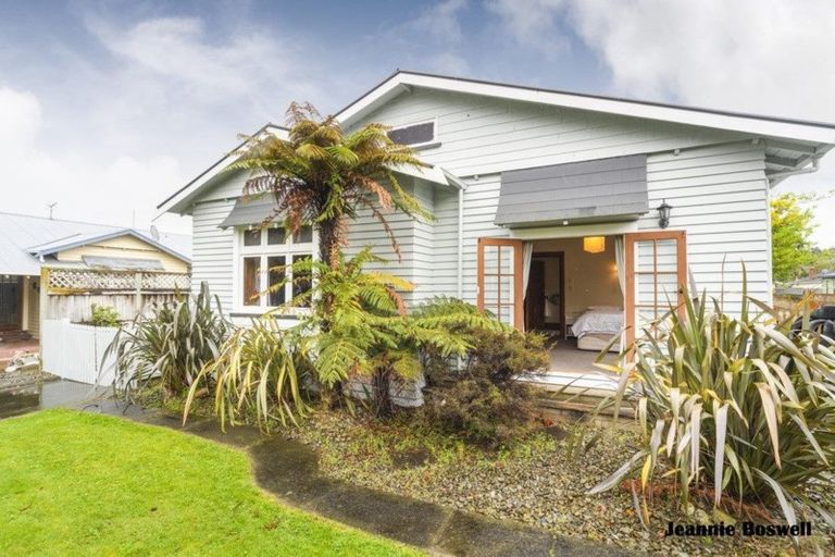 Photo of property in 22 Matipo Street, Takaro, Palmerston North, 4410
