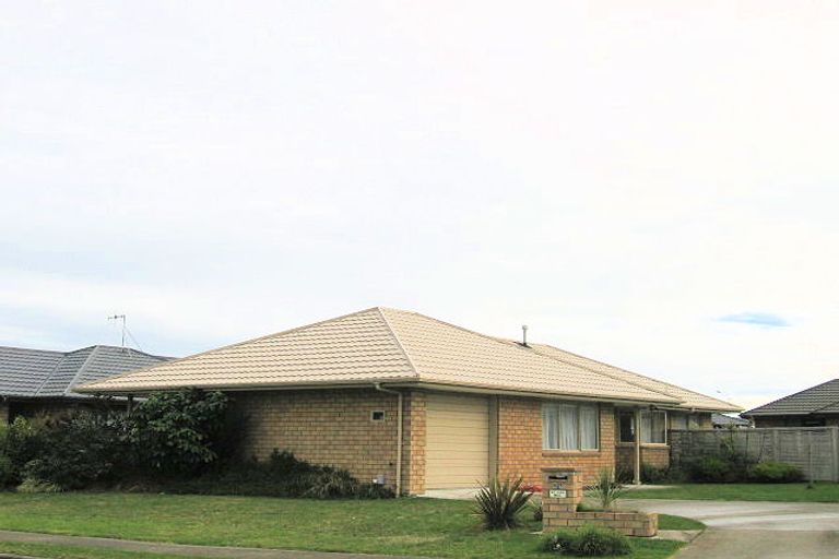 Photo of property in 57 Makarini Street, Paraparaumu, 5032
