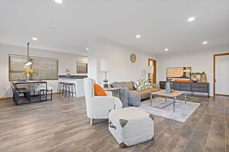 Photo of property in 1/85 Haseler Crescent, Howick, Auckland, 2014