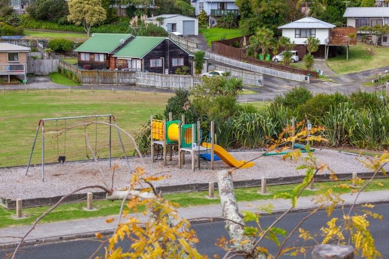 Photo of property in 46 Keegan Drive, Massey, Auckland, 0614