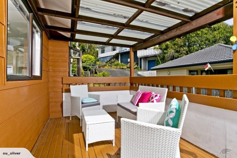 Photo of property in 1/43 Squirrel Lane, Browns Bay, Auckland, 0630