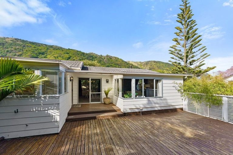 Photo of property in 103 Leinster Avenue, Raumati South, Paraparaumu, 5032