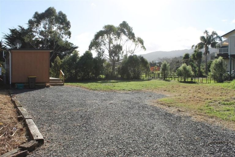 Photo of property in 81 Kauri Grove, Coromandel, 3506