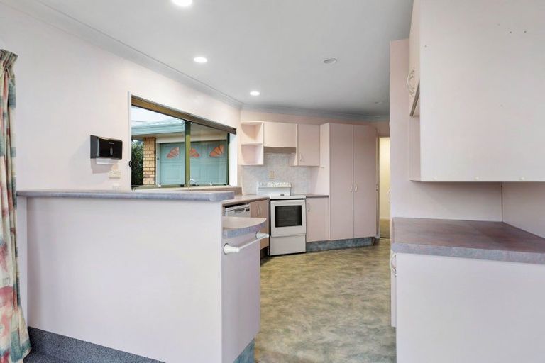 Photo of property in 10 Homestead Place, Welcome Bay, Tauranga, 3112