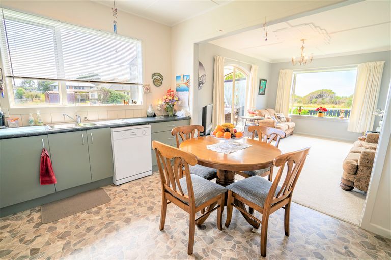 Photo of property in 5 Pearce Street, Bluff, 9814