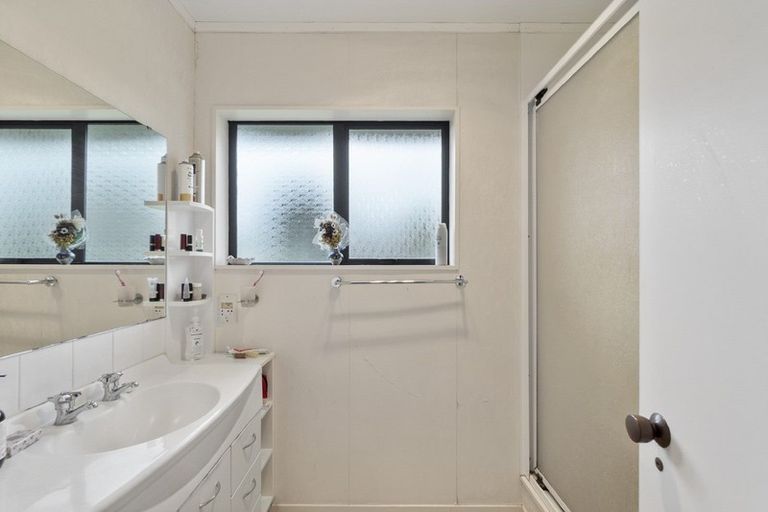 Photo of property in 14b Kingfisher Way, Te Kowhai, Hamilton, 3288