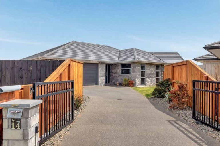 Photo of property in 14 Kanono Close, Papamoa Beach, Papamoa, 3118