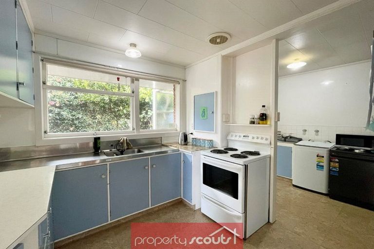 Photo of property in 9 Montana Place, Merrilands, New Plymouth, 4312