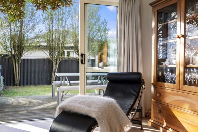 Photo of property in 2/50 Dunedin Street, Redwood, Christchurch, 8051