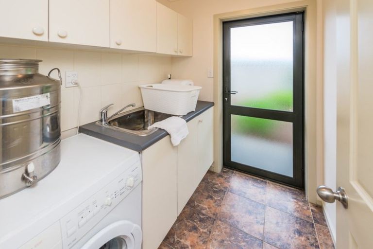 Photo of property in 13 Chester Street, Waverley, 4510