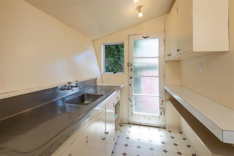 Photo of property in 6 Hanson Street, Mount Cook, Wellington, 6021