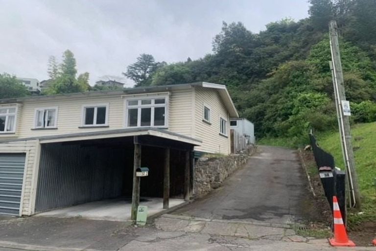 Photo of property in 32 Faraday Street, Hospital Hill, Napier, 4110