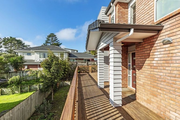 Photo of property in 30c Schnapper Rock Road, Schnapper Rock, Auckland, 0632