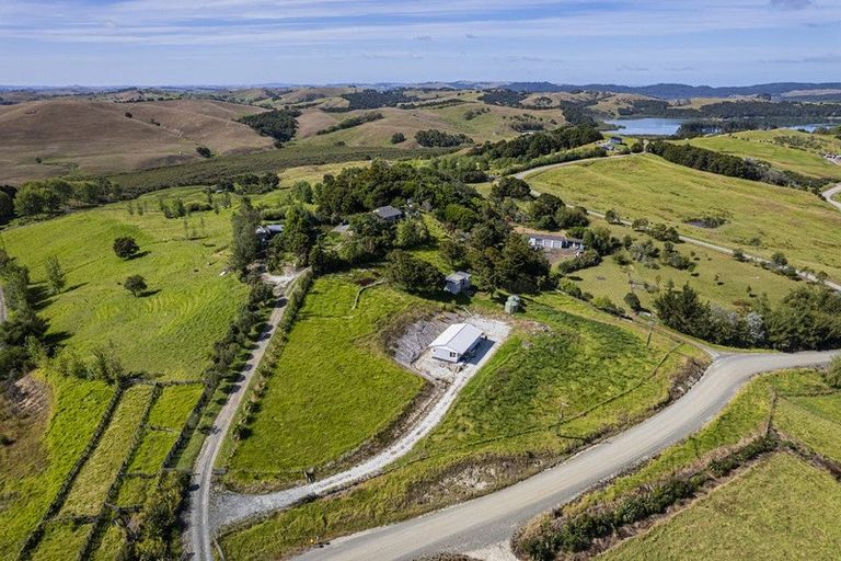 Photo of property in 217 Heatley Road, Whakapirau, 0583