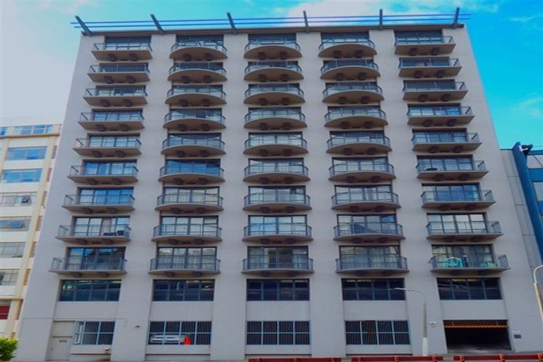 Photo of property in Atrium Apartments, 3a/154 The Terrace, Wellington Central, Wellington, 6011