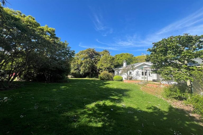 Photo of property in 18 Skerman Street, Marton, 4710