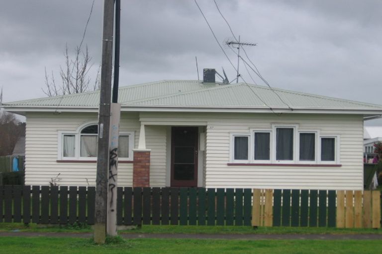Photo of property in 57 Marne Road, Papakura, 2110