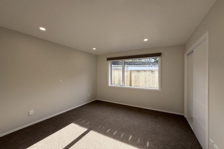 Photo of property in 1/5 Tawa Terrace, Tawa, Wellington, 5028